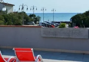 Paradiso Szálloda 3*
