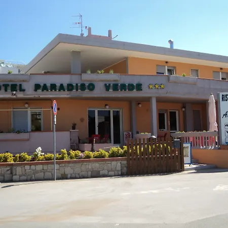Paradiso Hotel 3*